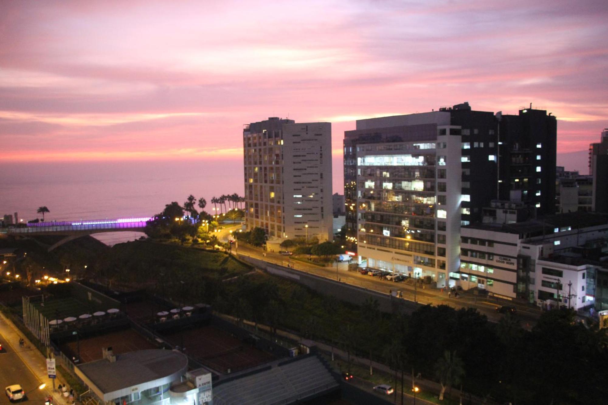 The Guest House 1 At The Booming Center Of Miraflores, Lima - Peru Екстериор снимка