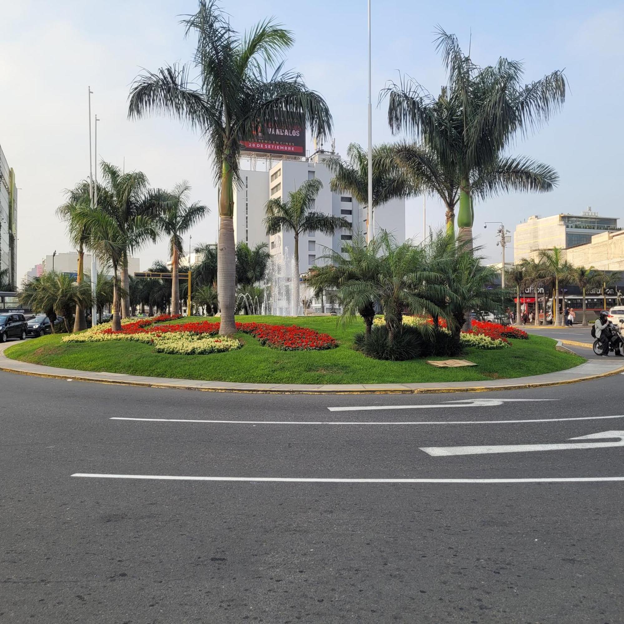 The Guest House 1 At The Booming Center Of Miraflores, Lima - Peru Екстериор снимка